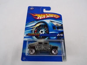 Van / Sports Car / Hot Wheels Humvee Chrome Burnerz 2 of 5 #067 J3383 #H19 - Picture 1 of 5