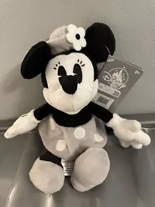 Disney - Steamboat - Minnie Mouse - 10” Plush - With Tag - Collectable - Picture 1 of 7