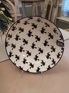 COCO & LOLA 10" SERVING BOWL FLYING WITCH HALLOWEEN FOOTED PREMIUM COLLECTION - Picture 1 of 10