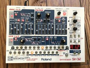 Roland Sh-32 Vintage Modular Synthesizer Groovebox