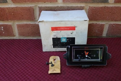 73-76 OLDSMOBILE HURST 442 CUTLASS VISTA CRUISER NOS GM CLOCK 994968 - Image 1 of 4