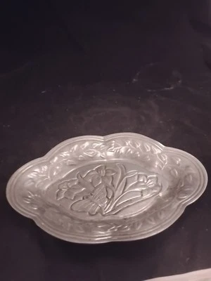 Lenox Butterfly Aluminum Oval Decor/ Serveware a floral decor and butterfly.  - Image 1 of 4