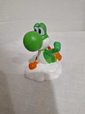 YOSHI Figure Super Mario Bros McDonalds Happy Meal Toy Nintendo 2018 - Image 1 of 4