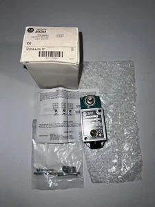 Allen Bradley 802MAX -AJ9L1F Limit Switch Enclosue Types 4,6P & 13 - Picture 1 of 6
