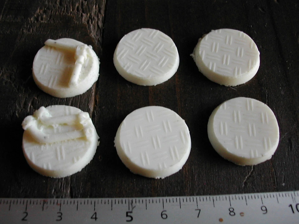 6x SOCLES/BASES ROND/ROUND 25MM RESINE TECHNICAL (NECROMUNDA/W40K... etc)  #214 - Photo 1/1