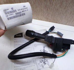 NOS International Navistar Wiper/Turn Signal Switch 3566944C91 91153Y100 - Bild 1 von 11