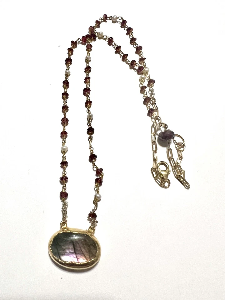 Collar de cadena de cama de granate colgante de labradorita Foto 1 de 4