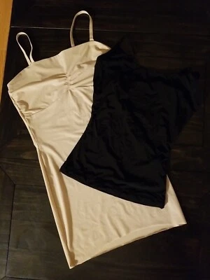 Cami negra Yummie Tummy Sm y forma de doncella desnuda mediana - ambas prendas moldeadoras Foto 1 de 4