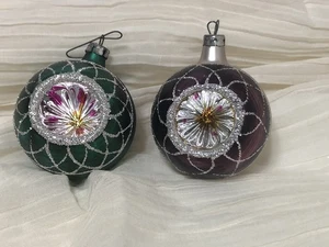 2 adornos de vidrio para árbol de Navidad de colección pintados a mano Rumania sangría de Navidad - Imagen 1 de 6