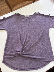 Top ASSOLUTAMENTE FAMOSO taglia LG viola camicia spalle aperte - Foto 1 di 21