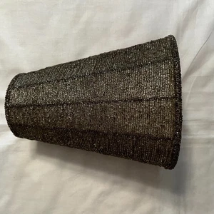 Pantalla de lámpara vintage gris plata con cuentas de vidrio semilla - aproximadamente 9 pulgadas de alto - Imagen 1 de 7