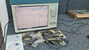 Tektronix TLA6403 102 Channel Logic Analyzer W/ Option 1T & P5910 & P5934 Probe - Picture 1 of 18