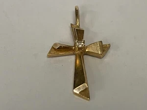 14k YELLOW GOLD DIAMOND CROSS pendant estate - Picture 1 of 5