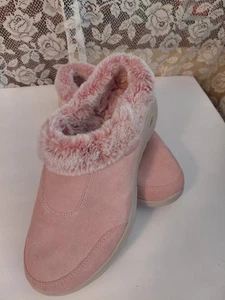 Skechers Goga Clogs Blush Faux Fur Lined Size 11 Can Fit size 8.5-11 W/socks New - Picture 1 of 10