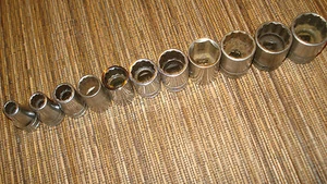 9 SNAP ON, 2 CRAFTSMAN 1/2" DRIVE SET 12 POINT SAE SOCKET SET - Picture 1 of 4