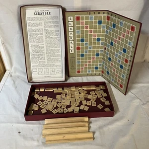 Juego de mesa Scrabble 1953 de colección completo todas las baldosas selchow y caja enderezado daños FS - Imagen 1 de 19