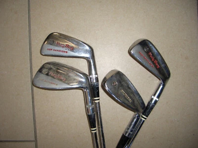 Golfschläger WILSON halber Satz für Liebhaber 5 7 9 und Pitching Wedge - Bild 1 von 4