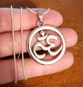 OM AUM Stainless Steel pendant & 925 Sterling Necklace 18" Mantra Hinduism - Picture 1 of 4