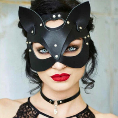 Women’s Catwoman Halloween Cosplay Eyemask Leather Party Carnival Half Eye Mask - Image 1 of 4