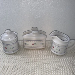 Vintage 3-teiliges Set Servietten Milchkännchen Zuckerhalter rosa blau grün Blumenmuster - Bild 1 von 13