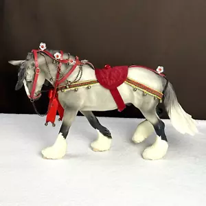 Breyer Reeves 2007 Wintersong Christmas Happy Holidays 13" Pferd Nr. 700107 - Bild 1 von 9
