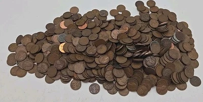 Lincoln Wheat Cent Lot - 5.7 Lbs - 831 - Unsearched Mixed Dates  - Image 1 of 4