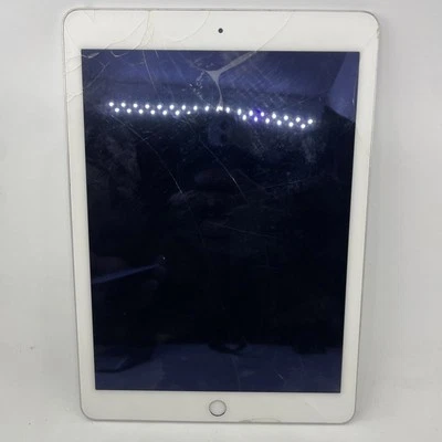 Apple iPad Air 2 A1566 9.7"Wi-Fi Silver per parti schermo rotto leggi - Immagine 1 di 4