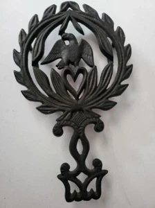 Antique Solid Griswold Cast Iron American Eagle Trivet #1730 - Picture 1 of 4