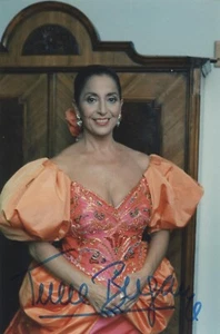 Teresa Berganza - Signiertes Foto (Opernsängerin) - Bild 1 von 1