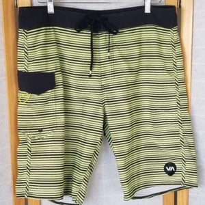 RVCA Boardshorts Swim Trunks Green Black Zipper Cargo Pocket Medium - Picture 1 of 9