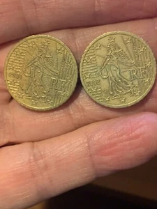 DUE monete 50 centesimi Francia RF la seminatrice emissione 2001 e 2002 RARE - Foto 1 di 4