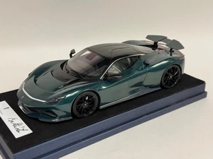 1/18 Top Speed Pininfarina Battista Villa D’Este Design Award Winner Green #154 - Picture 1 of 7