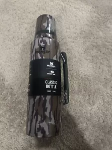 STANLEY Classic Vacuum Bottle 1.4L BOTTOMLAND - Picture 1 of 10