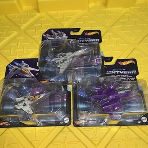 Hot Wheels New Disney Pixar Lightyear SET of 3 XL-15 XL-01 Zurg Fighter Ships - Picture 1 of 18