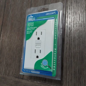 Nuevo en Paquete Leviton Smart Lock GFCI Receptáculo 15 Amp 8599-Blanco Decoración - Imagen 1 de 8
