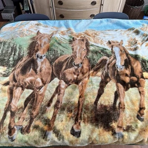 Wild Horse Fleece Throw Blanket Western Cowboy Cowgirl Gift Decor 64x50 Inches - Picture 1 of 8