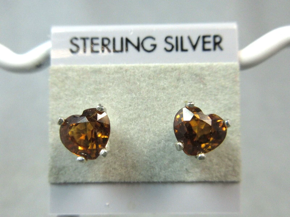 Circón - Aretes de plata de ley 925 en forma de corazón marrón amarillo sin tratar Foto 1 de 4