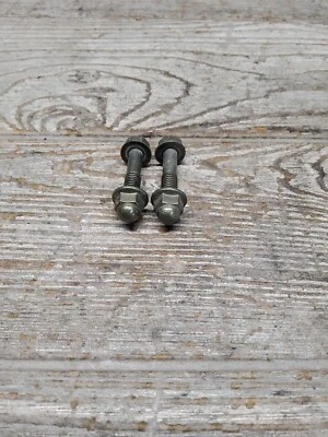 02 98-03 Suzuki TL1000R 2002 02 carenado delantero pernos de montaje herrajes Foto 1 de 4