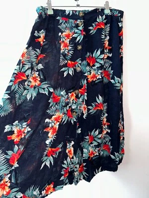 Black Midi Skirt Floral Bohemian Skirt Size 16 FLAW Vintage Boho Retro Gypsy  - Image 1 of 4