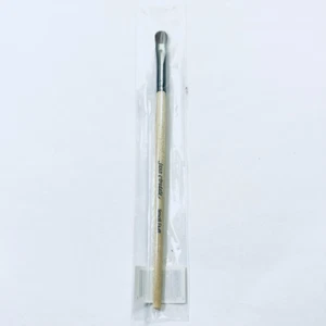 Jane Iredale Small Fluff Brush - "New" Tester no box - Picture 1 of 1