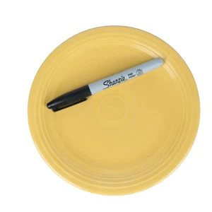 Vintage Genuine Fiestaware Yellow Older 7.25" Salad Plate HLO USA Homer Laughlin - Picture 1 of 3