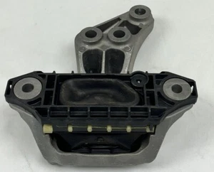 GM Genuine OEM 84069317 Transmission Mount for 2017-2019 GMC Acadia - Bild 1 von 17