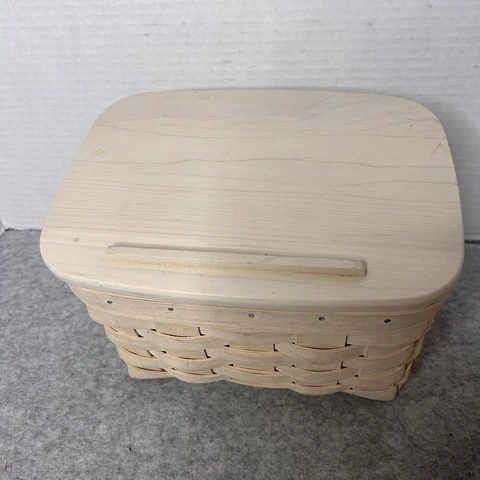 Longaberger Recipe Basket with Lid Tan Handwoven 8.5x5.5” Light Marks To Side Cover