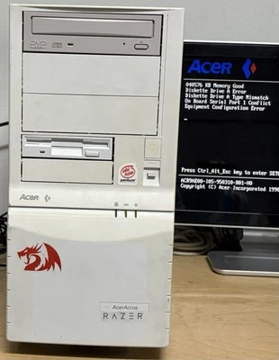 AcerAcros ~ Razer No Hard Drive.  - Image 1 of 4