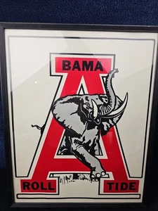 Poster RARO Alabama Crimson Roll Tide Football vintage 21x17 Bama vetro incorniciato - Foto 1 di 10