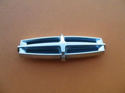 07 08 09 10 LINCOLN MKX GUARDABARROS DERECHO EMBLEMA LOGOTIPO INSIGNIA SIGNO FABRICANTE DE EQUIPOS ORIGINALES A21751 Foto 1 de 2