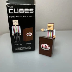 THE CUBES TOM THE MOTIVATIONAL SPEAKER Accoutrements (2005) - Bild 1 von 8