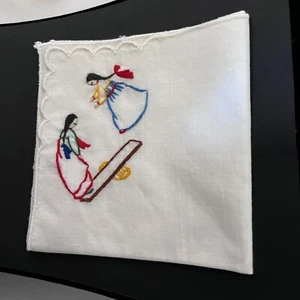 Vintage Taschentuch Taschentuch Kinder Mädchen spielen auf See Säge süß 8,75 "x8,75" - Bild 1 von 1