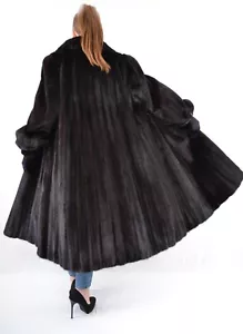 US4715 ECHT NERZ PELZ MANTEL WEIBLICHE FELLE RANCH NERZ JACKE GR. 2XL - NERZMANTEL - Bild 1 von 24