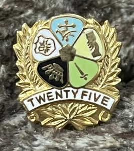 Twenty Five Lettered Pin Wreath & Symbols Gold Tone - Picture 1 of 1